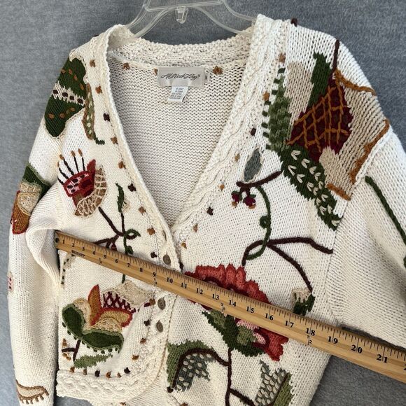All Week Long Chunky Cardigan Sweater M Floral Cottagecore Cabin Beige Crochet - Picture 6 of 13
